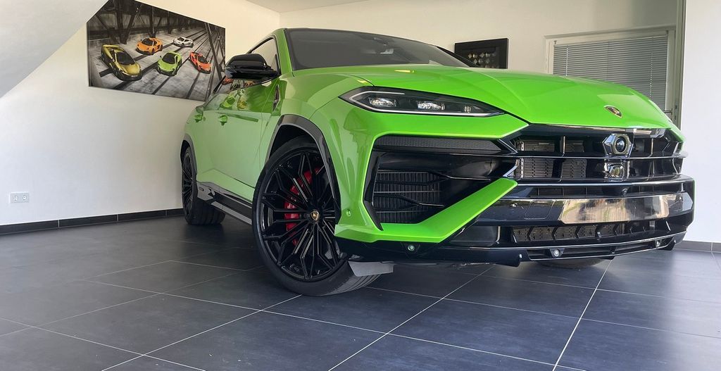 Image of Lamborghini Urus