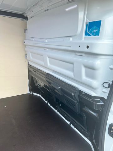 Renault Kasten L2H1 3,0t KomfortKameraNaviAHK