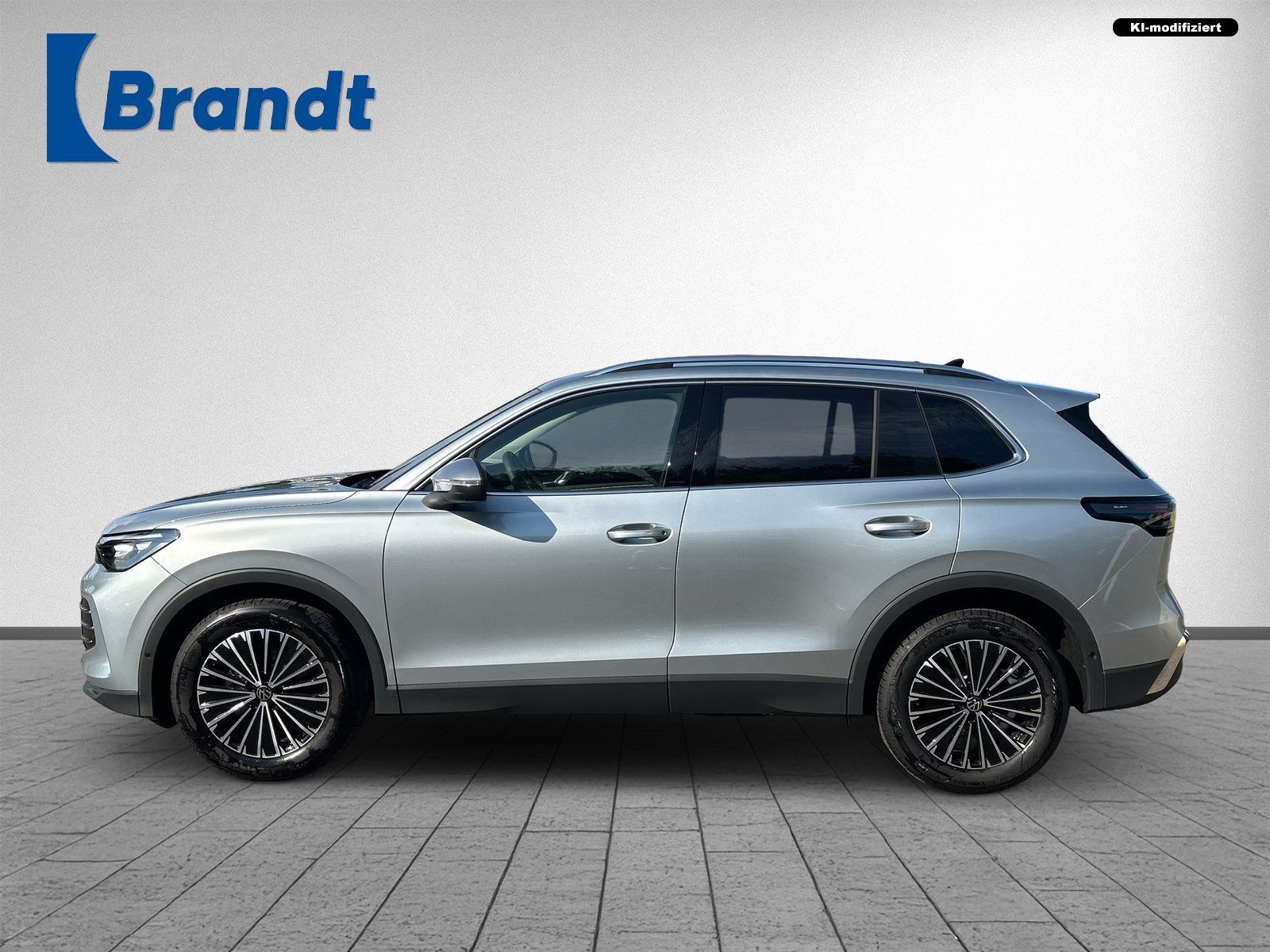 Volkswagen Tiguan 1.5 eTSI DSG MATRIX KAMERA ACC DIGI. CP foto 2