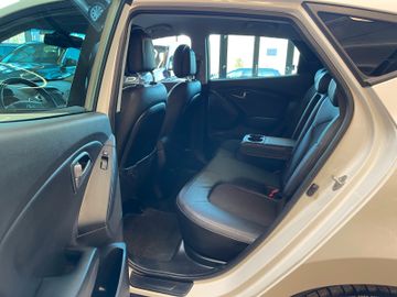 Hyundai ix35 Style AWD *1.HAND*AHK*BI-XEN*KAM*NAVI*