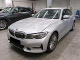 BMW 318dA LUXURY LINE * HEAD UP * LIVE COCPIT - BMW 318 in Frankfurt (Main)