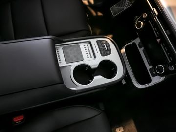 Hyundai Ioniq 9 226 kW 4WD Uniq Autobahnassistent BOSE