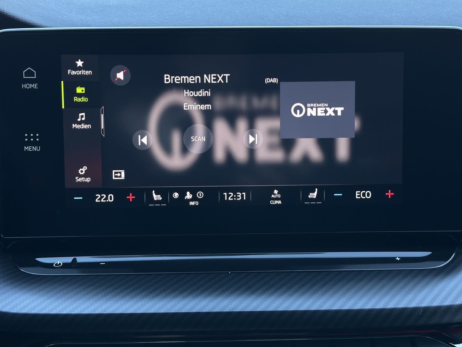 Fahrzeugabbildung SKODA Octavia Combi 1.4 TSI DSG RS iV NAV+LED+VCOCK+PP