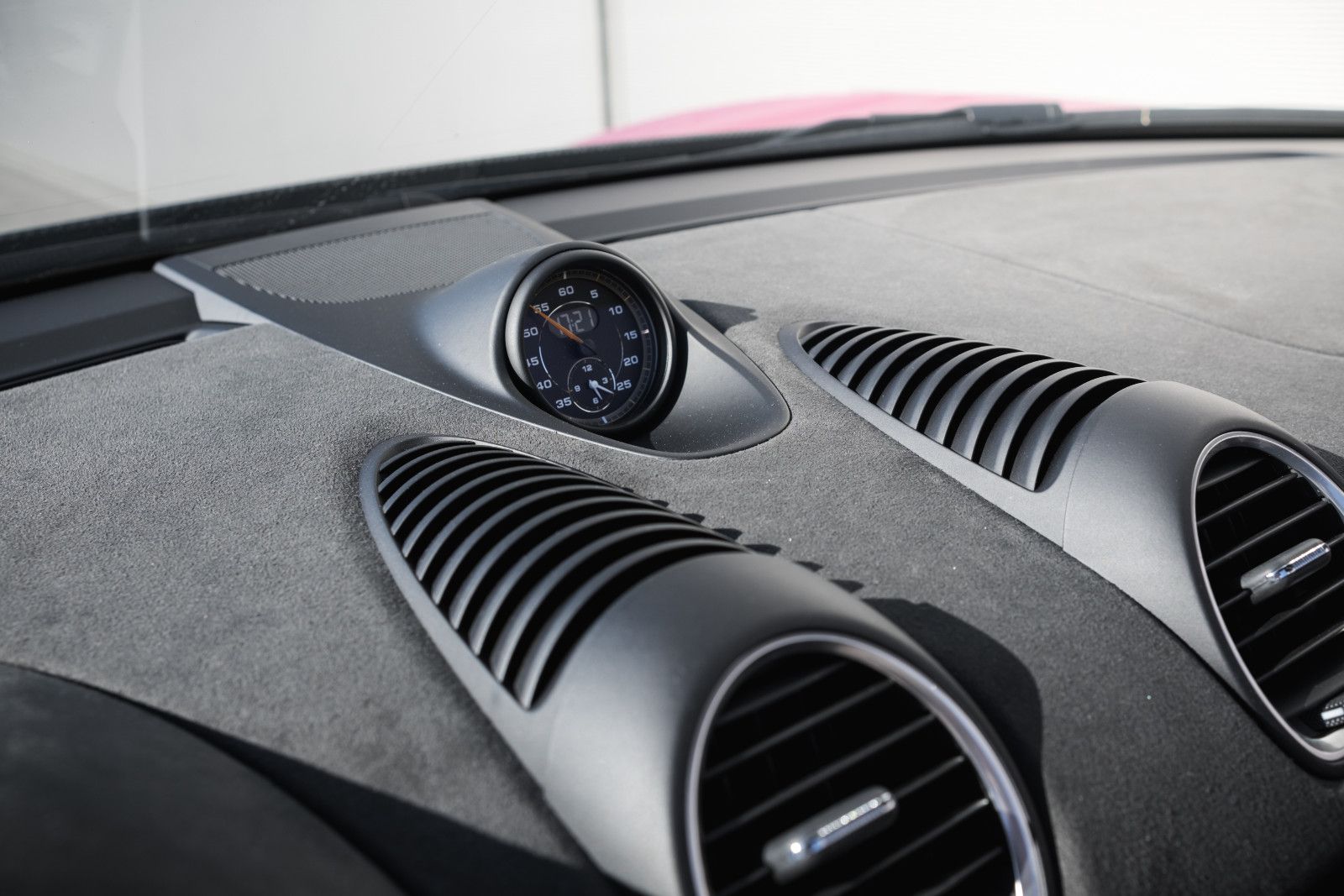 Fahrzeugabbildung Porsche 718 Spyder RS-Weissach-Lift-BOSE-Kam.-90Ltr.-LED