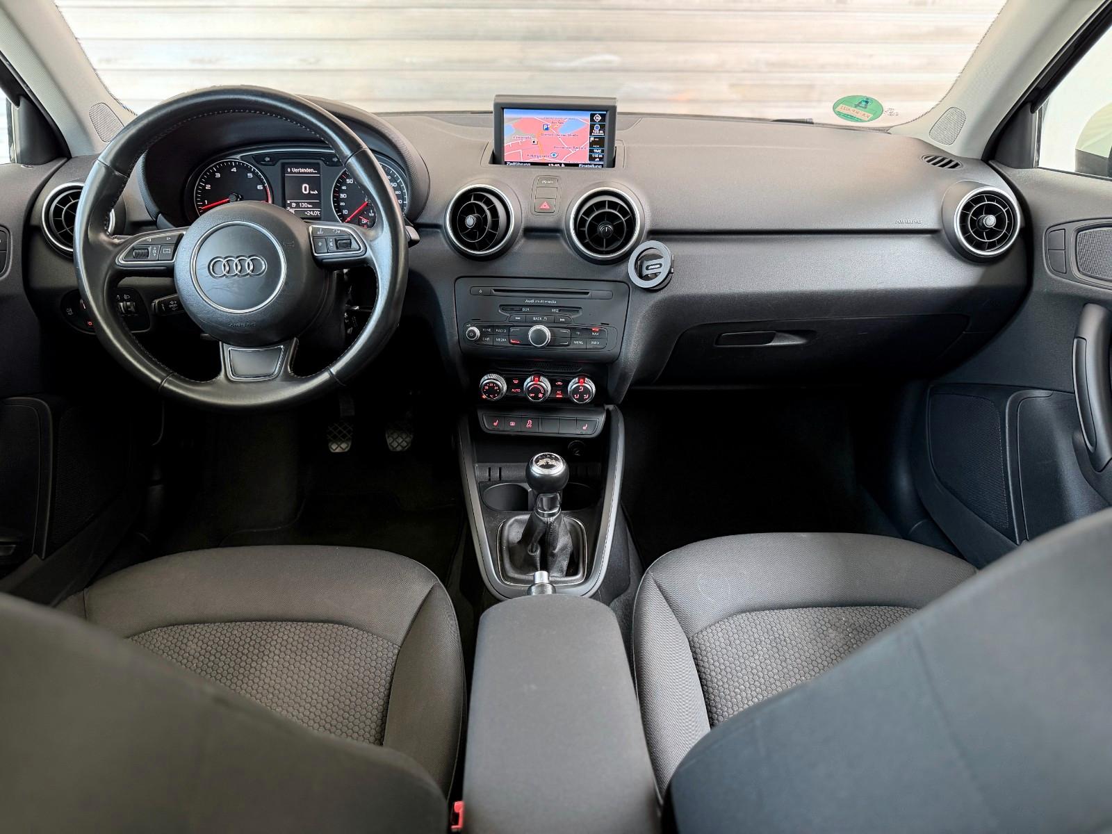 Audi A1 attraction*Navi*SHZ*PDC*Tempomat*