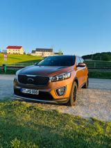 Kia Sorento 2.2 CRDi_AWD_200PS_Auto_Euro6_Scheckheft - gebrauchte Kia Sorento aus dem Jahr 2015