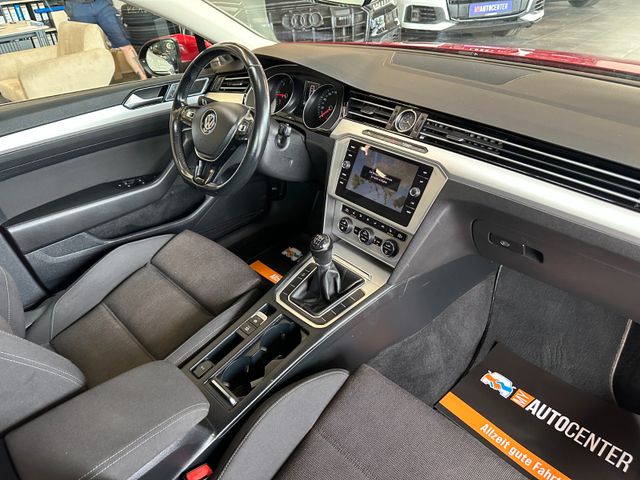 Volkswagen Passat Variant *Massage*Keyless*Tempo*Navi*