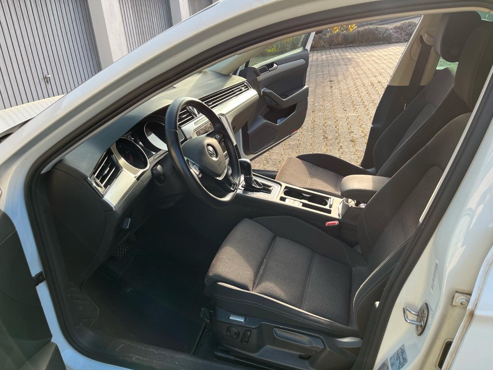 Volkswagen Passat 2.0 TDI SCR 140kW DSG Comfortl. Varia...