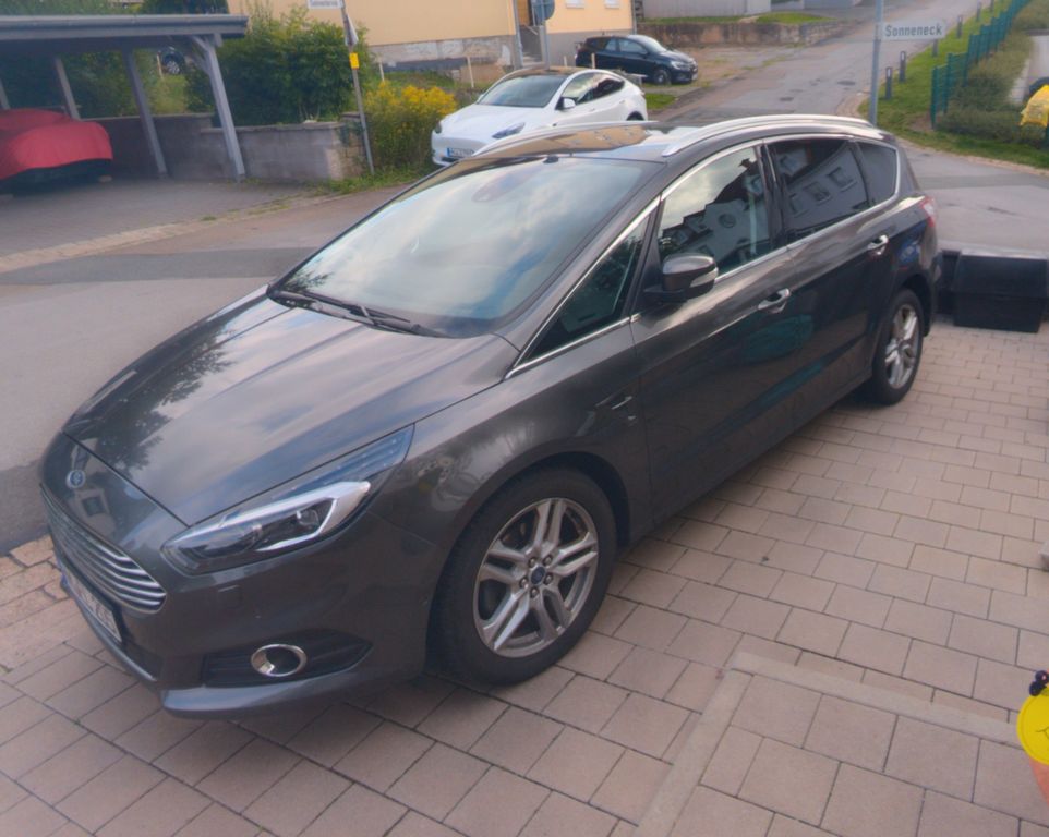 Image of Ford S-Max