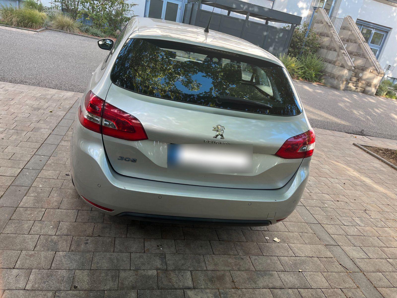 Peugeot 308 2015 — photo 6