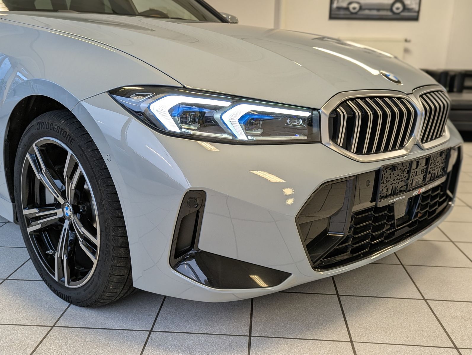 BMW 330 d xD M-Sport Pano LED-adaptiv ACC AHK - Image 9