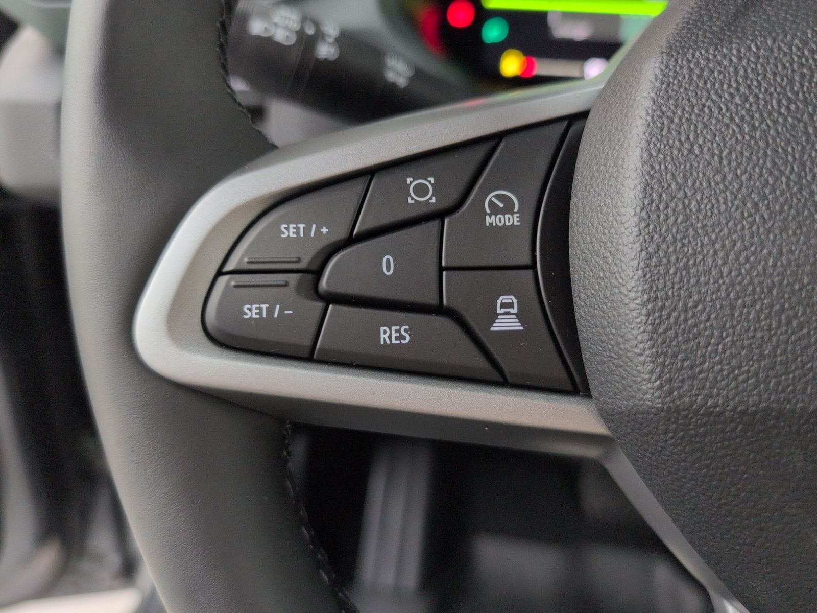 DACIA Bigster Extreme Hybrid 155 Zweifarblackierung – Bild 36