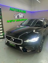 Volvo V60 B5 AWD Geartronic Momentum Business Pr - Volvo V60 Momentum mit Hybrid-Antrieb (Benzin/Elektro)