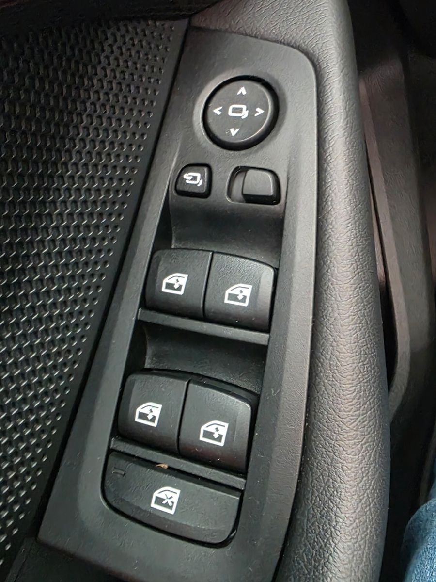 BMW 118 i Sport Line Lim, PDC v+h,Navi,SHZ,Lenk.h. foto 14