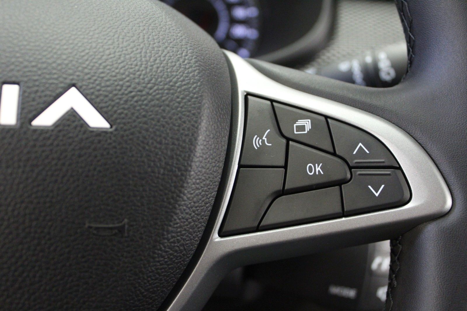 Fahrzeugabbildung Dacia Sandero TCe 90 Expression*Winterpaket*15625*