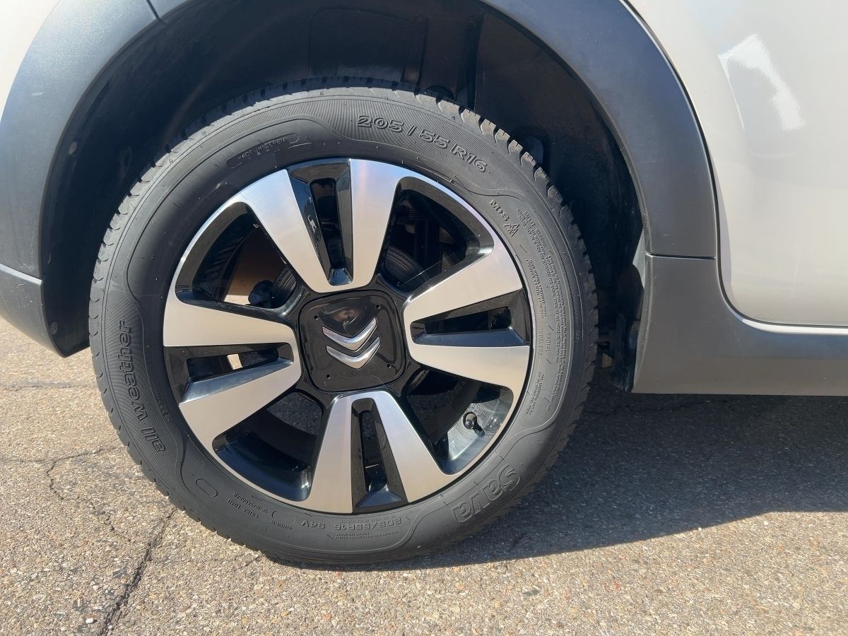 Fahrzeugabbildung Citroën C3 1.2 PureTech 110 Max Navi EPH Klimmaut.