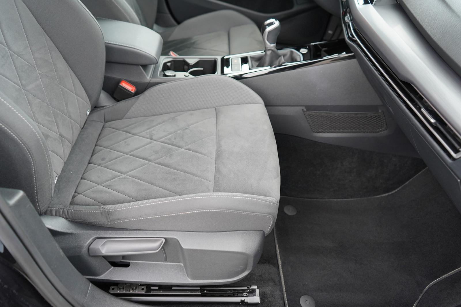 Volkswagen Golf VIII 1.5 16V TSI Style LED Navi Totwinkel, миниатюра 28
