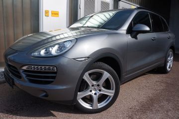 Porsche Cayenne - 1