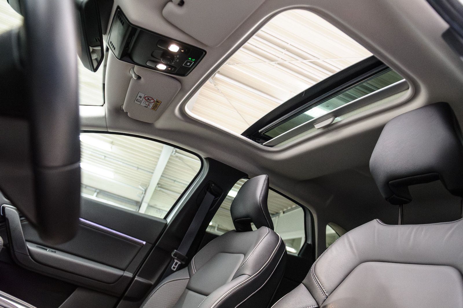 Fahrzeugabbildung Mitsubishi ASX 1.6 Top HEV +LED +Leder +Pano +Bose +Navi