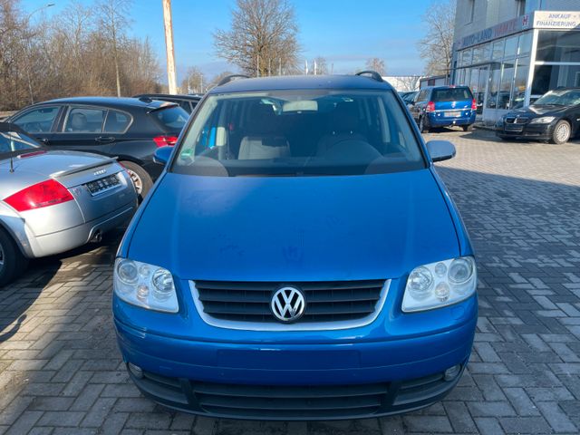 Volkswagen Touran Trendline--- SERVOPUMPE DEFECT---