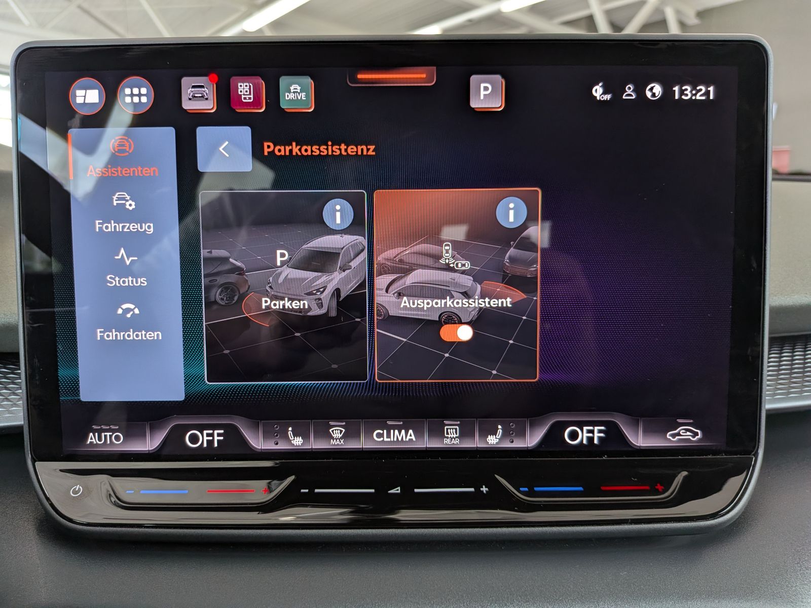 Fahrzeugabbildung CUPRA Terramar 1.5 eTSI Tribe Sennh Matrix HUD AHK 20