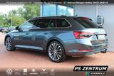 Skoda Superb Combi 2.0 TDI L+K DSG STDh. MATRIX PANO - mit Diesel-Antrieb: Grau, Schiebedach, Kombi