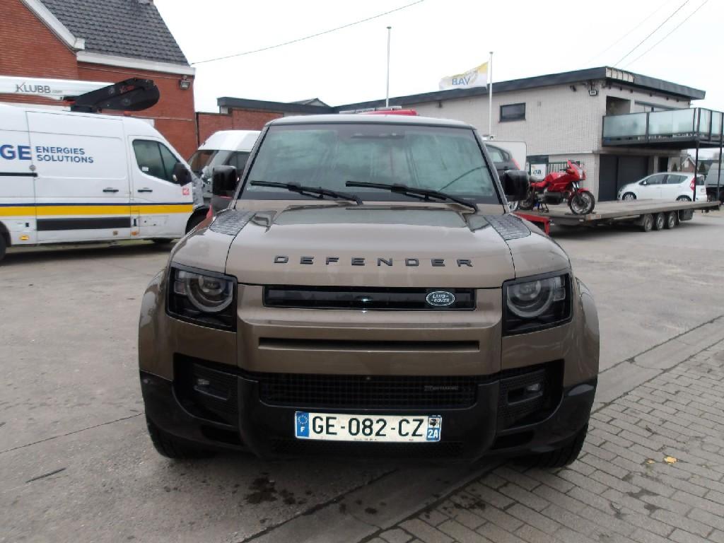 Land Rover Defender D300 X Dynamic