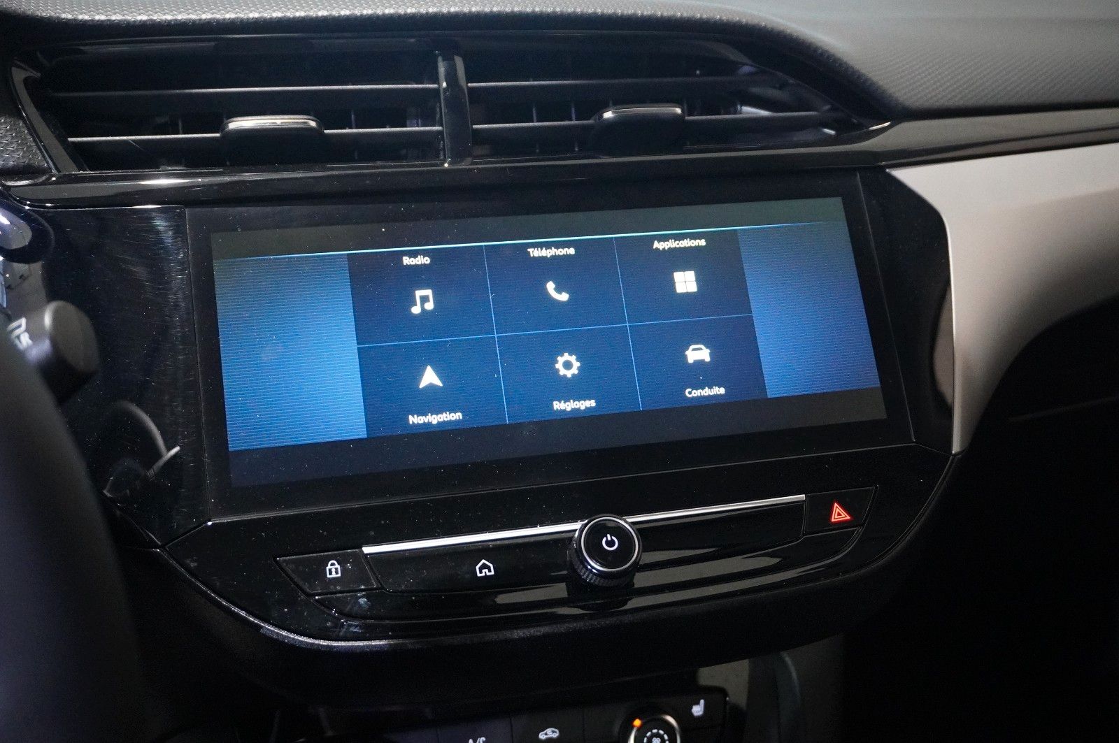 Fahrzeugabbildung Opel Corsa F 1.2 "FACELIFT" NAVI/LED/KAMERA/VIRT./SHZ