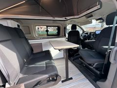 BUERSTNER Copa 500-Autm-Markise-Dieselheizung-Küche