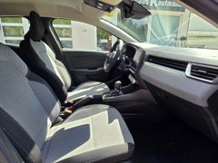 Fahrzeugabbildung Clio V Evolution 1.6 E-TECH Hybrid 145 EU6e Rück