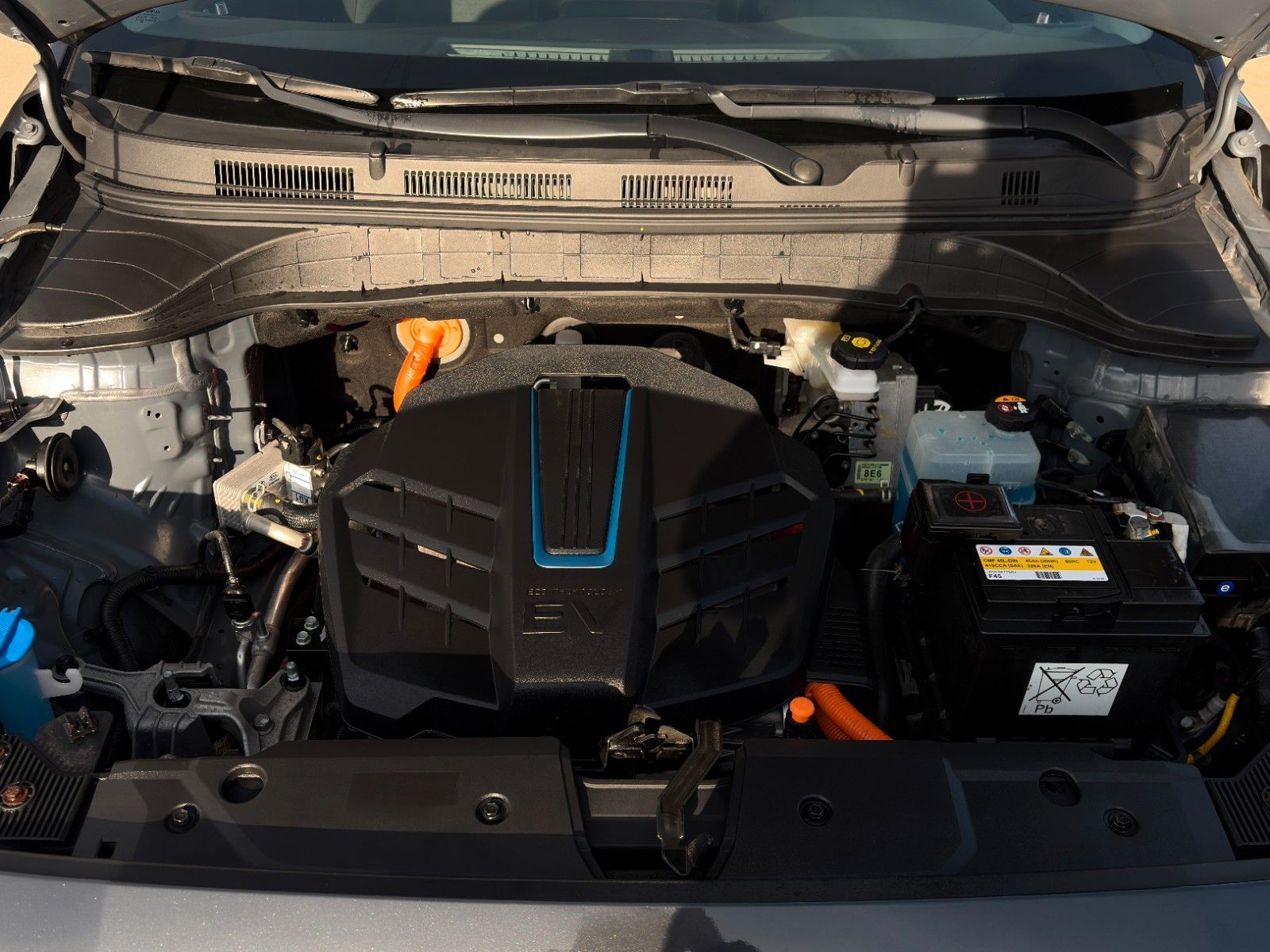 Fahrzeugabbildung Hyundai KONA E Select ACC LKAS PDC CAM SHZ CarPlay