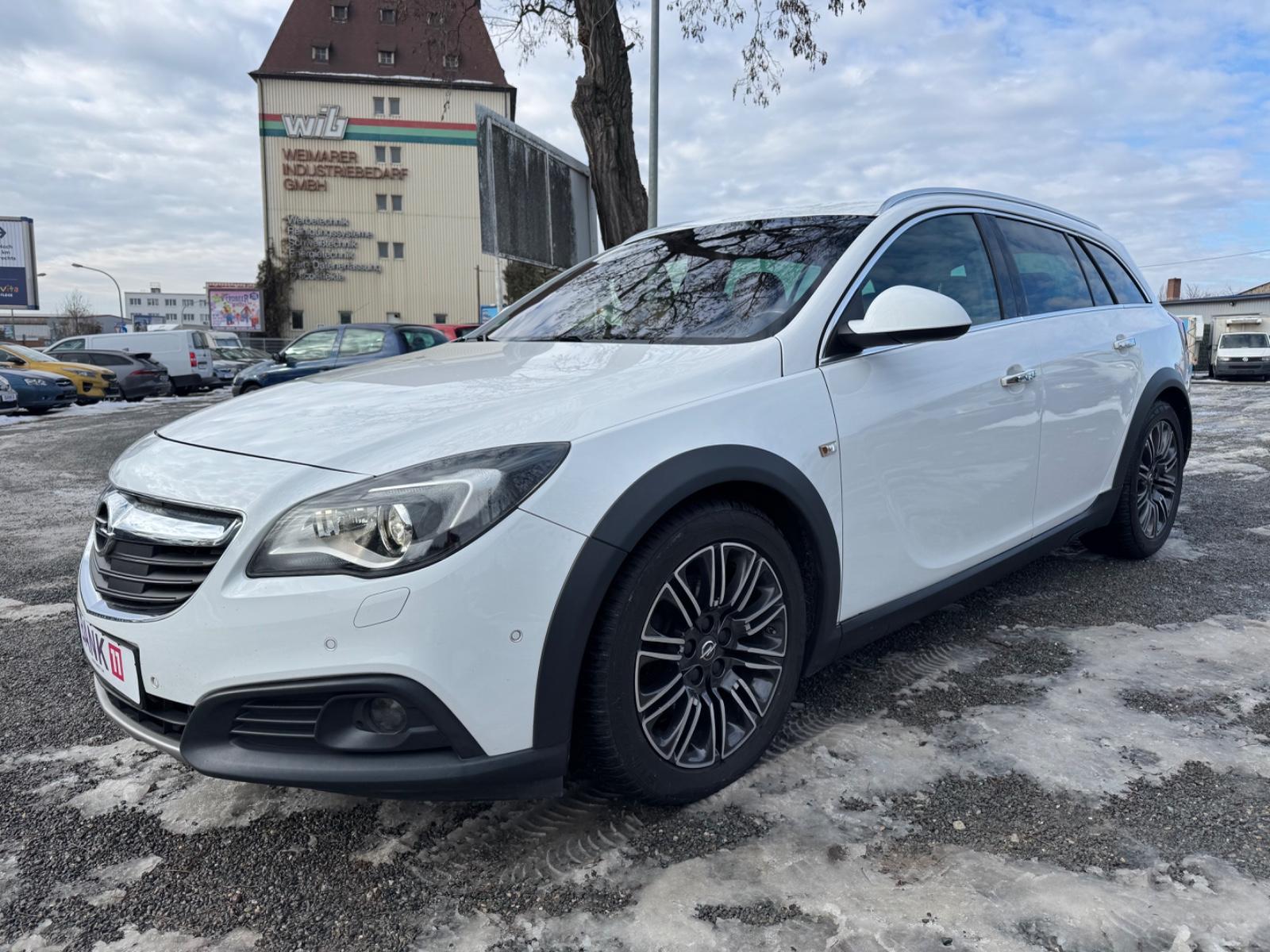 Opel Insignia A Country LEDER/NAV/KAM/BI-XEN/PARKP/E6