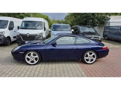 Fahrzeugabbildung 996 911 Carrera Coupe MOTORSCHADEN Deutsches Aut