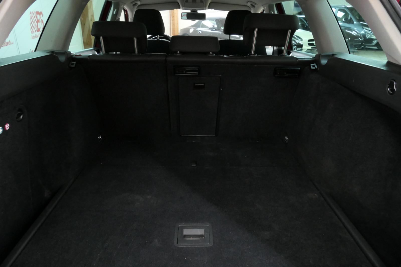 Volkswagen Golf 2011 — photo 12