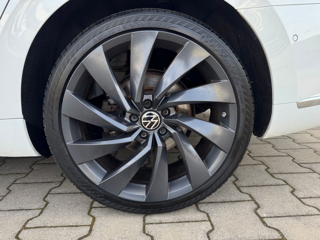 VW Arteon 2.0 TDI SB R-Line 4M*PANO*360*ACC*DCC* VW Arteon 2.0 TDI SB R-Line 4M*PANO*360*ACC*DCC*