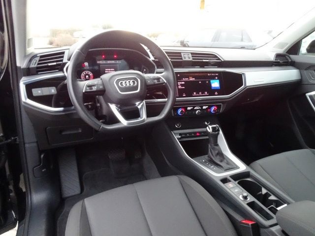 Q3 Sportback 40 TFSI quattro / AHZV