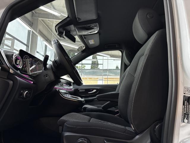 Mercedes-Benz V 220