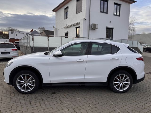 Alfa Romeo Stelvio Super Q4*19 ZOLL*