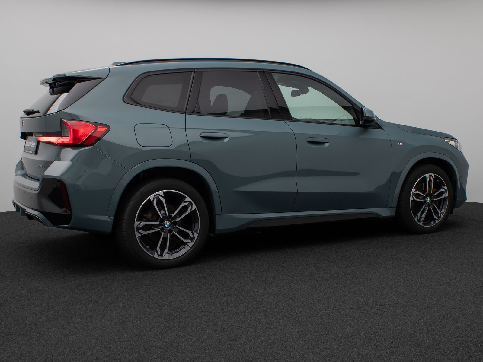 Fahrzeugabbildung BMW X1 xD23d M Sport Panorama 360°HUD DAB AHK 19Zoll