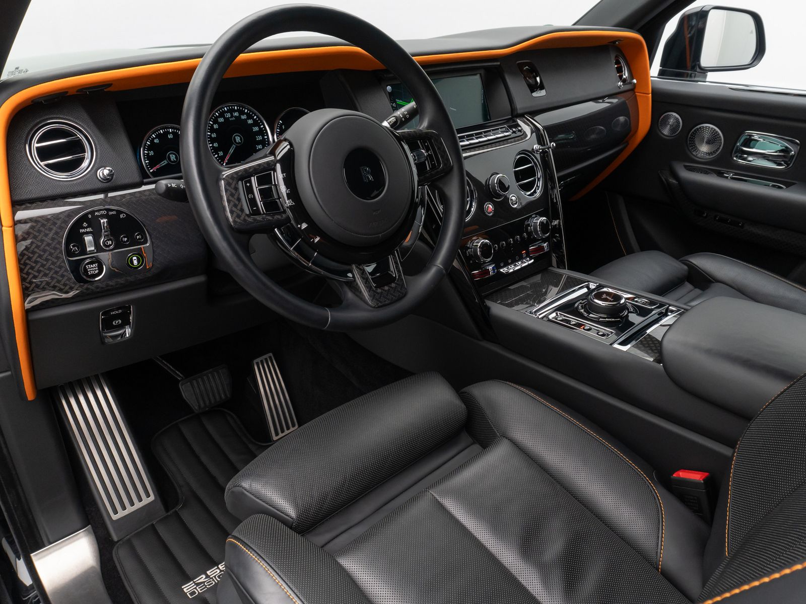Fahrzeugabbildung Rolls-Royce Cullinan Black Badge Night Vision Novitec VOLL