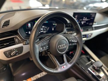 Audi A4 Avant 45 TFSI quattro S line *1.HAND*KAM*AHK*