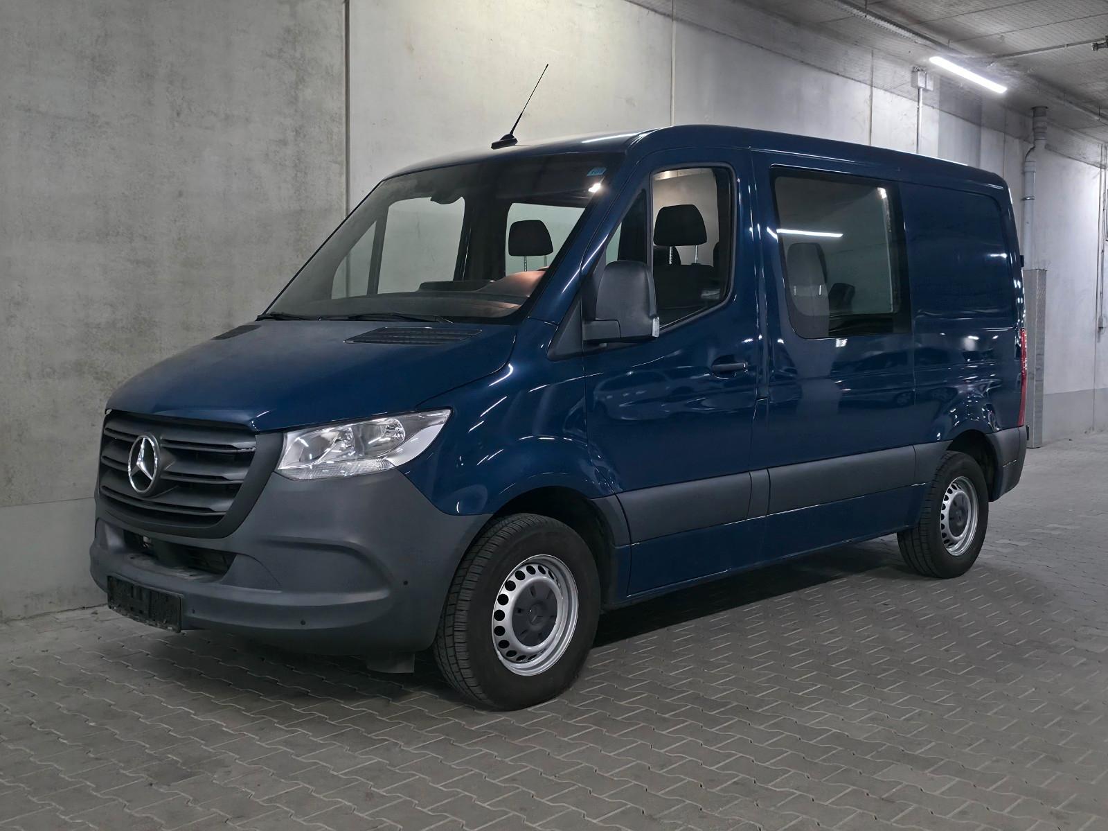 Mercedes-Benz Sprinter 311 L1H1 DoKa 5 Sitze AHK Kamera Klima
