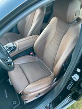 Mercedes-Benz 220 - Mercedes-Benz 220 mit 5 Türen