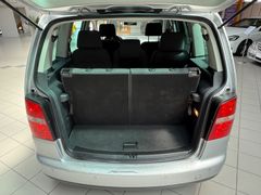 VW Touran Conceptline|7-Sitzer|SHZ|PDC|Klimaanlage VW Touran Conceptline|7-Sitzer|SHZ|PDC|Klimaanlage