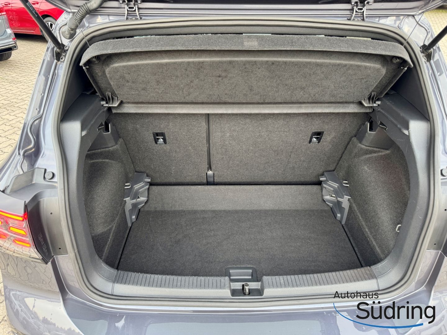 T-Cross R-Line 1.5 TSI DSG AHK Navi IQ.Light