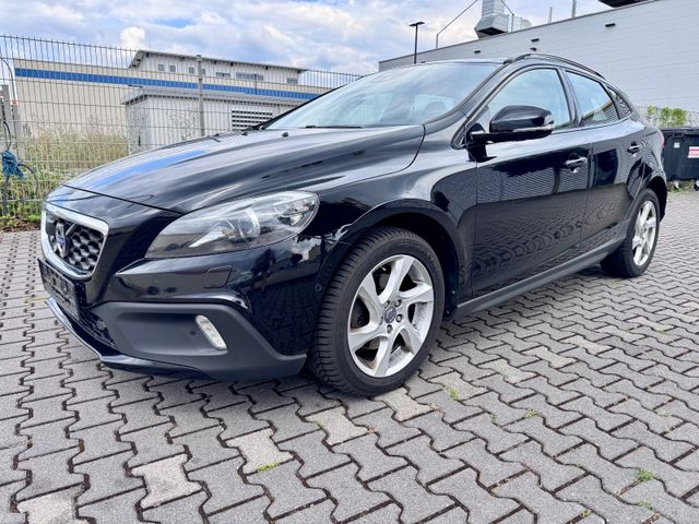 Volvo V40 Cross Country LEDER+NAVI+XENON+CAM+PANO+STHZ
