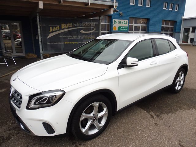 Mercedes-Benz MB GLA 180 Urban,Navi,PDC,AHK,SHZ