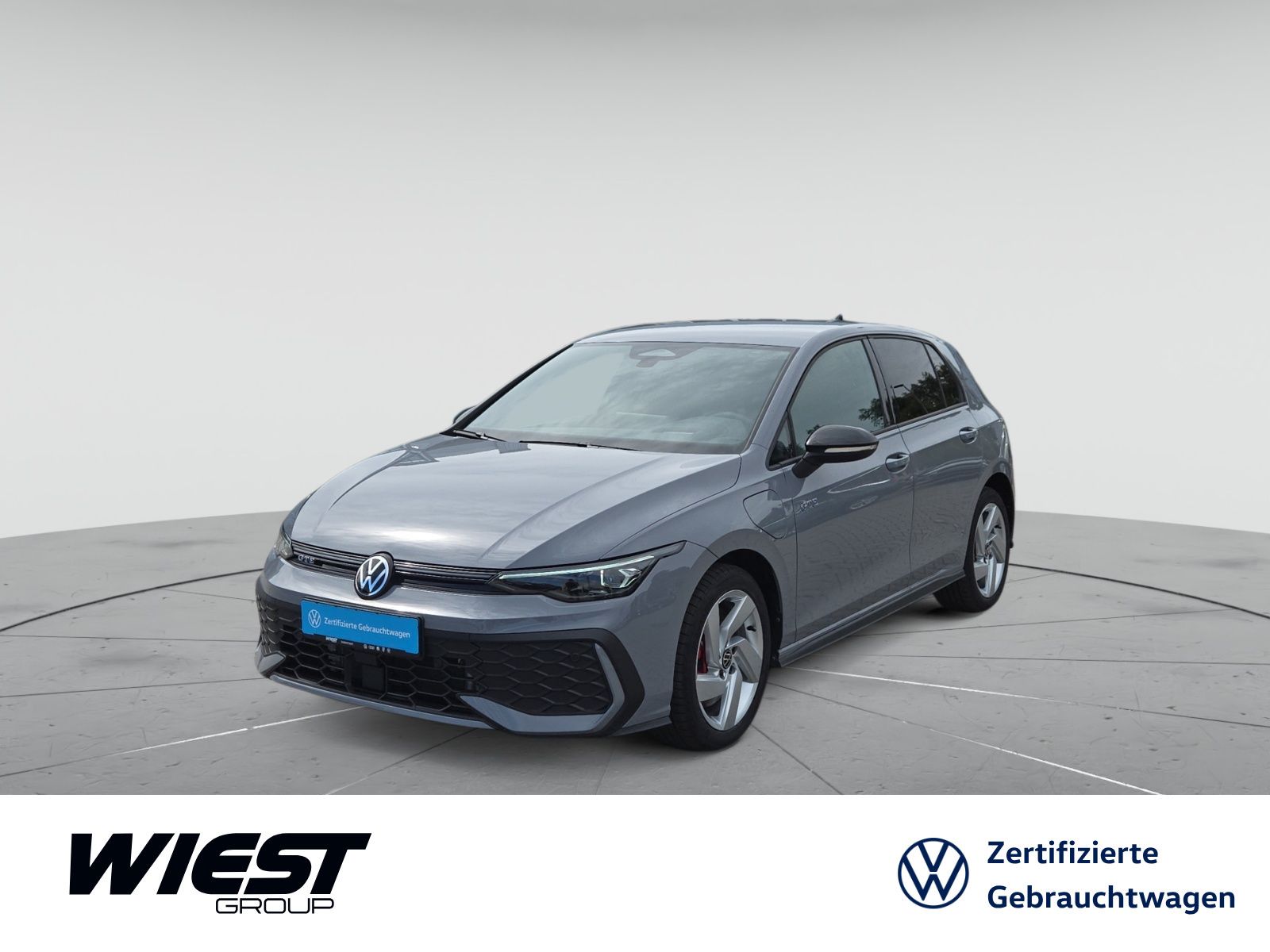 Volkswagen Golf VIII GTE 1.5 TSI e DSG Black Style foto 1