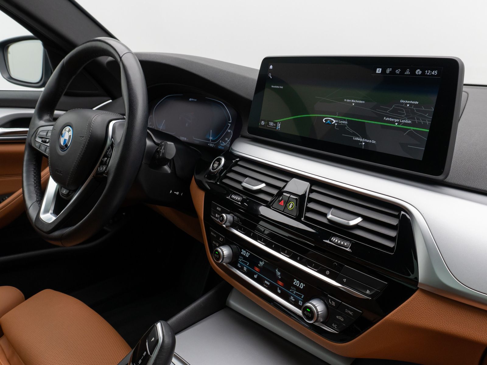 Fahrzeugabbildung BMW 530e  xD Panorama 360°Lenkrhz DAB HiFi AHK Sport