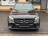 Mercedes-Benz GLC 220 d 4Matic AMG LED Panorama AHK SHZ - mit Diesel-Antrieb: Vollleder, Ambiente-Beleuchtung